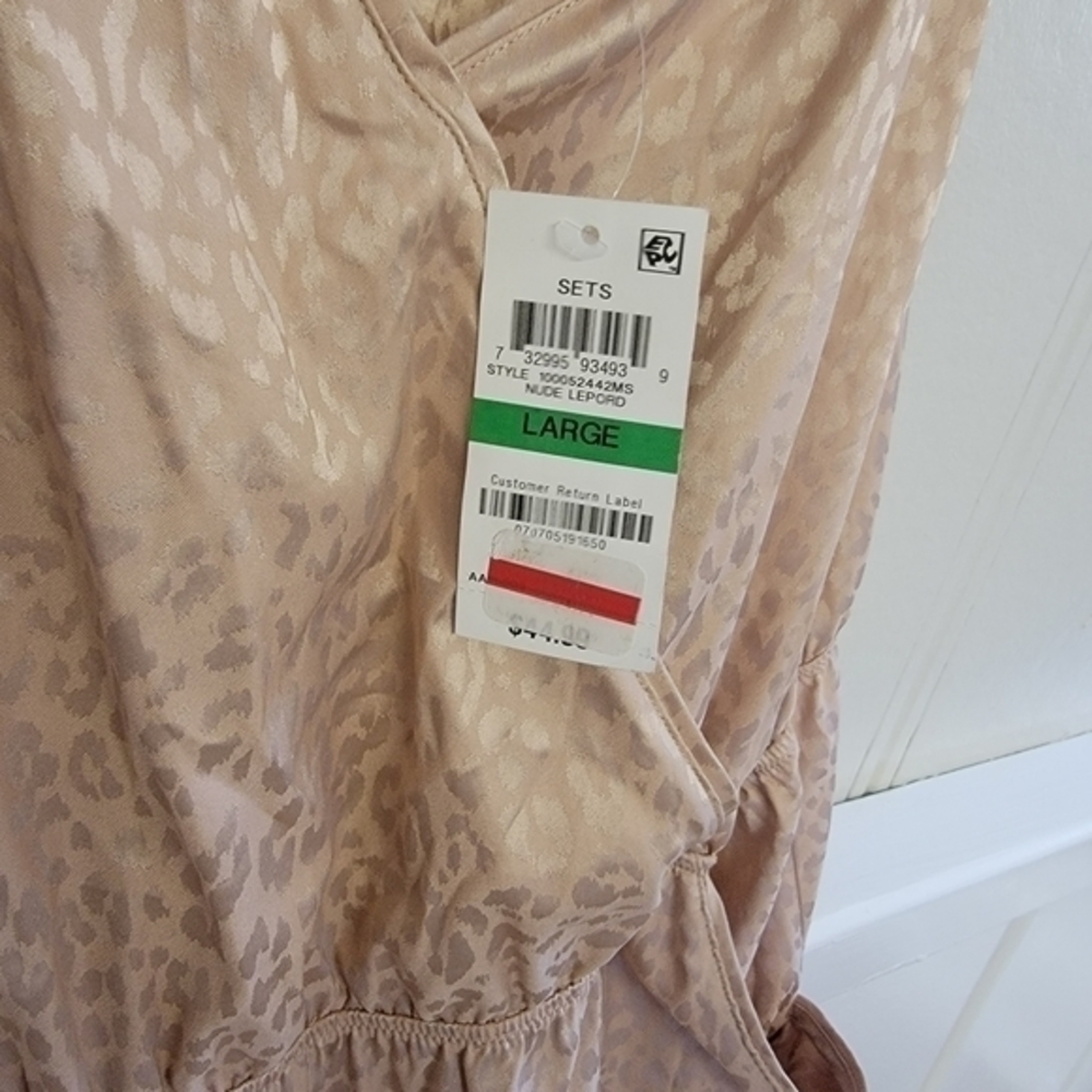NWT INC‎ Romper - Picture 4 of 6